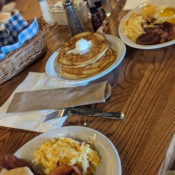 Cracker Barrel Old Country Store - Breakfast & Brunch Near Me - Milford, Ohio Cracker Barrel Old Country Store - Breakfast & Brunch Near Me - Milford, Ohio