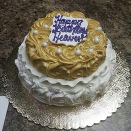 I had the best experience today going back to Bizzy B's. Needed a last minute Birthday Cake for my niece