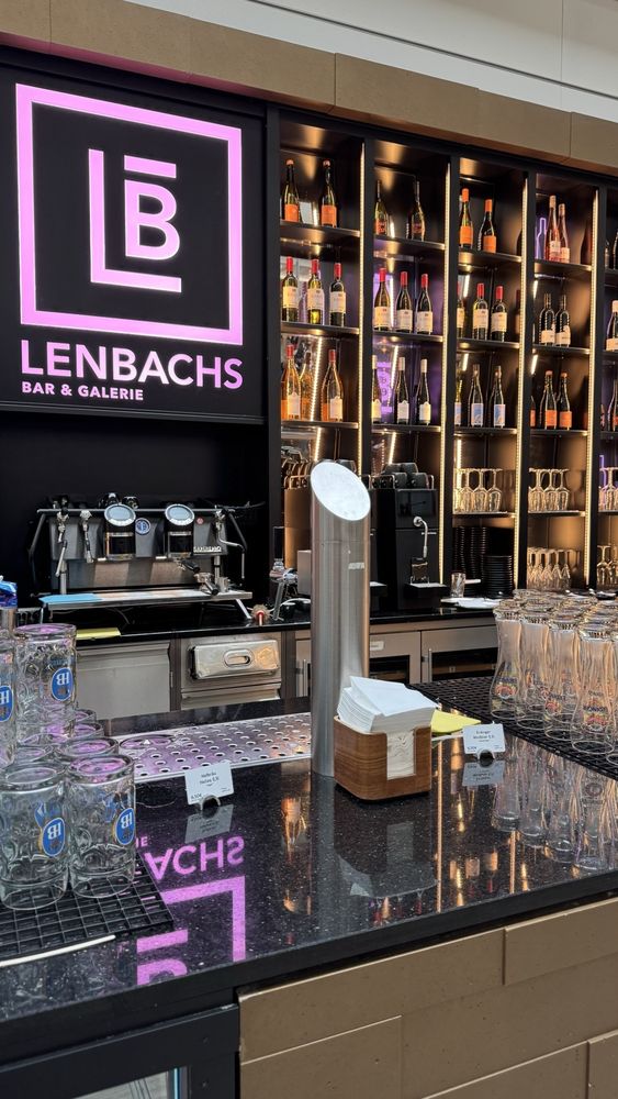 Lenbachs Bar and Galerie