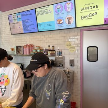 Van Leeuwen Ice Cream - Collab with GooGoo clusters for a limited time - Ice Cream & Frozen Yogurt Near Me - Nashville, Tennessee
