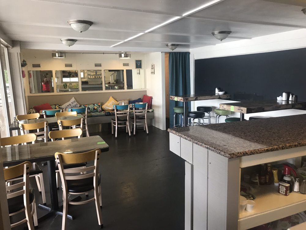 SASSY BASS Updated July 2024 18530 W 3000N Rd, Reddick, Illinois