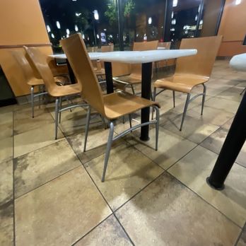 Taco Bell - Dirty inside - Fast Food Near Me - Hollywood, Florida Taco Bell - Dirty inside - Fast Food Near Me - Hollywood, Florida