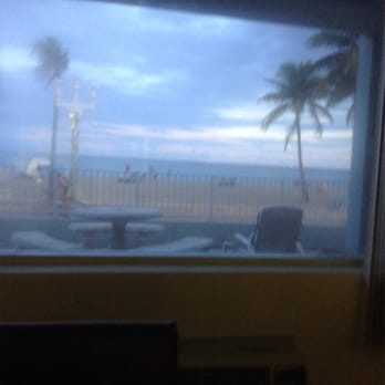 Diane Oceanfront Suites - This is looking out my window - Hotels Near Me - Hollywood, Florida Diane Oceanfront Suites - This is looking out my window - Hotels Near Me - Hollywood, Florida