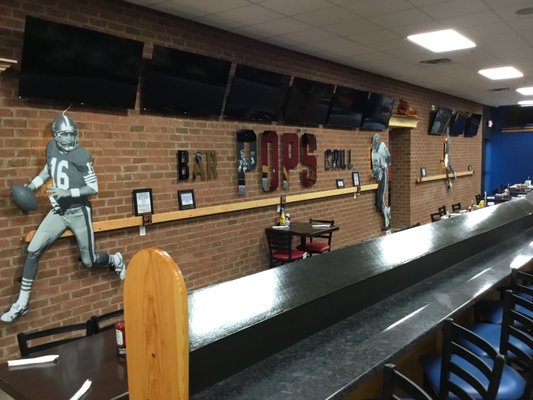 Pop's Bar and Grill by null