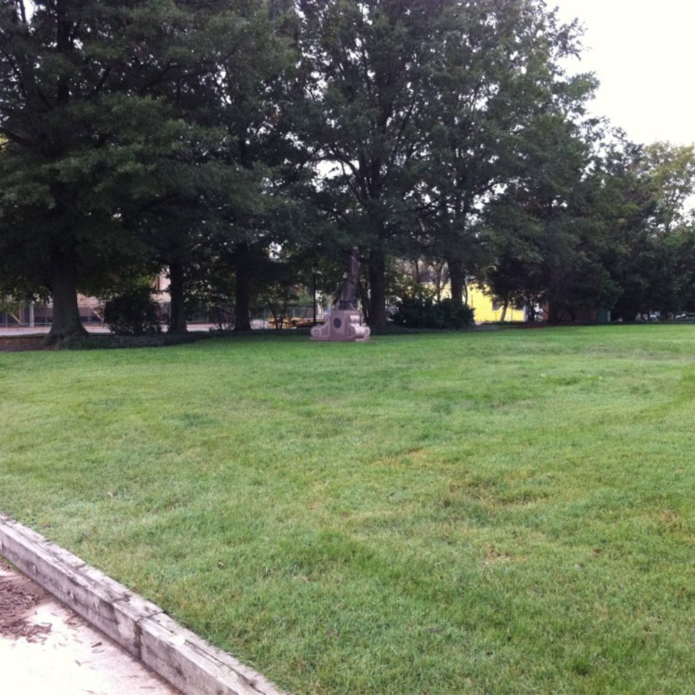 Waterfront Park - Parks Near Me - Alexandria, Virginia