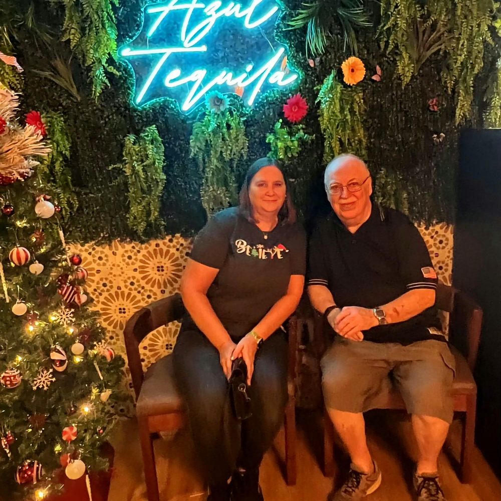 Azul Tequila - Two chairs in the lobby, perfect for selfies! - Mexican Near Me - Lake Wales, Florida