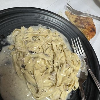 Cafe Tiramisu - Fettuccini Cacio de Pepe - Italian Near Me - San Francisco, California Cafe Tiramisu - Fettuccini Cacio de Pepe - Italian Near Me - San Francisco, California