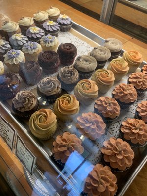 Bernice's Bakery by null