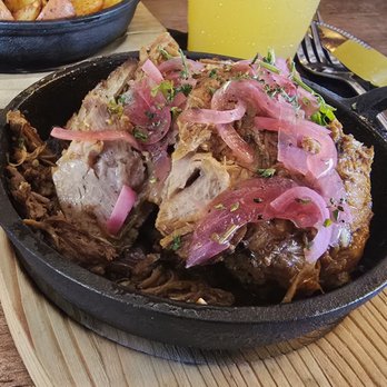 Casafinca - Lechón asado - Comfort Food Near Me - Miami, Florida
