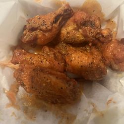 B&W philly steaks and seafood and hibachi - Hot lemon pepper wings