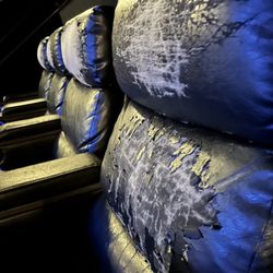 Cinemark Tinseltown USA - Torn seats