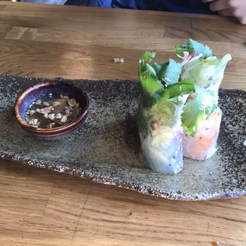 Mido - Sommerrolle with fish sauce no peanutbutter sauce - Sushi Bars Near Me - Berlin, BE
