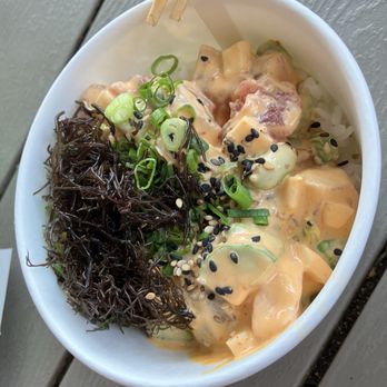 Maguro Spot - Small poke with spicy mayo - Seafood Near Me - Honolulu, Hawaii
