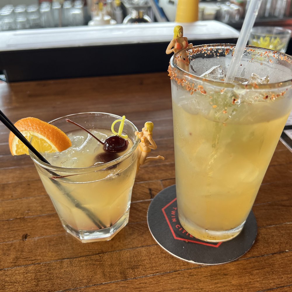 Lopiez - Anejo Old Fashioned, La Sancha - Pizza Near Me - Davenport, Iowa Lopiez - Anejo Old Fashioned, La Sancha - Pizza Near Me - Davenport, Iowa