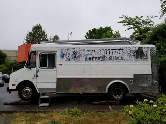 El Gallito Mexican Food Truck by null