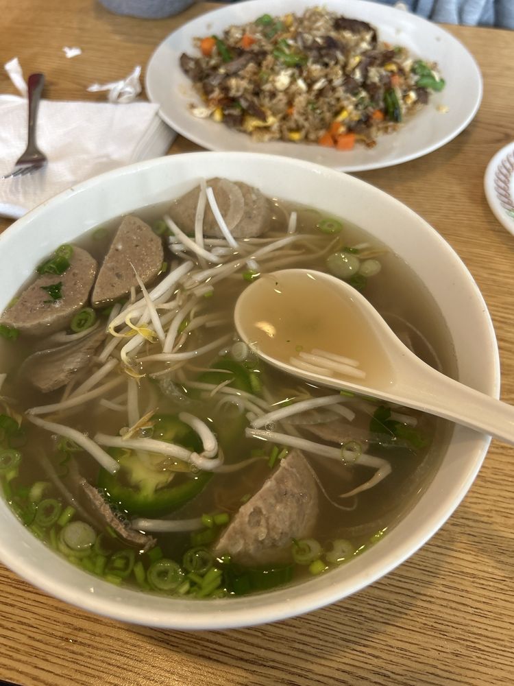 Food from Goshen Noodles