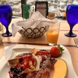 Anthony's HomePort - Kirkland - Breakfast at Anthony's