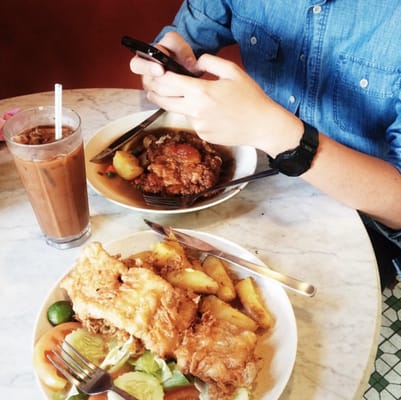 Yut Kee Restaurant by null