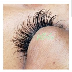Mane Follicles - Beautiful Eyelash Extensions