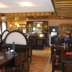 Tom's Restaurant & Steakhaus