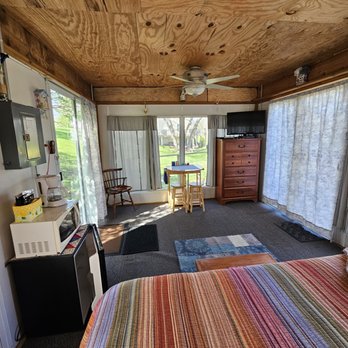 Shady Brook Camping And Rv Adventures - Vacation Rentals Near Me - Earlham, Iowa Shady Brook Camping And Rv Adventures - Vacation Rentals Near Me - Earlham, Iowa