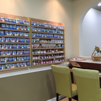 Protips Nails & Spa - Nail drying and polish selection - Nail Salons Near Me - Glen Burnie, Maryland