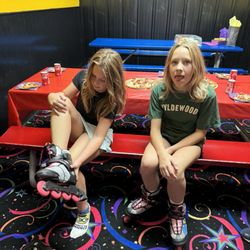 Hot Wheels Skating Palace - Fun birthday party!