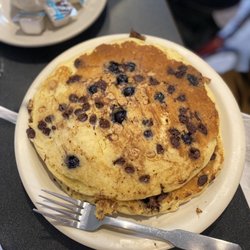 Mrs Wick's Pie and Wick's Pies