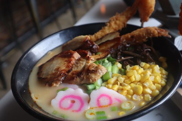 Shokku Ramen by null