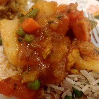 Swagat - West Madison - Vegetable mango with samosas - Indian Near Me - Madison, Wisconsin