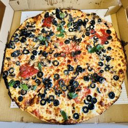 Dominic's Pizza - Bar Pie with Black Olives & Half Mushrooms