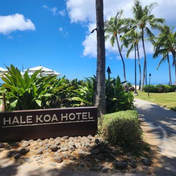 Hale Koa Hotel - Entry from hotel to the beach - Hotels Near Me - Honolulu, Hawaii Hale Koa Hotel - Entry from hotel to the beach - Hotels Near Me - Honolulu, Hawaii