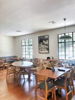 ELDR Restaurant by null