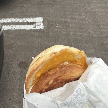 Starbucks - Double-Smoked Bacon, Cheddar & Egg Sandwich - Coffee & Tea Near Me - Austin, Texas