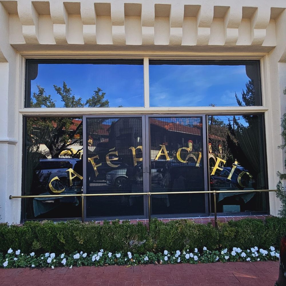 Café Pacific - Beautiful ambiance - Seafood Near Me - Dallas, Texas