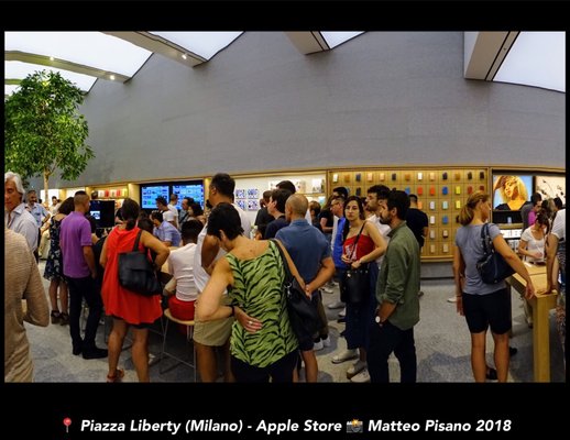 Apple Store Piazza Liberty by null