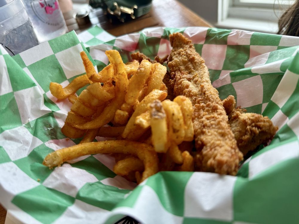 Jules' Salty Grub & Island Pub Image