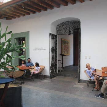 Casa Oaxaca - Lounge space while they get your table ready - Oaxacan Near Me - Oaxaca, OAX Casa Oaxaca - Lounge space while they get your table ready - Oaxacan Near Me - Oaxaca, OAX