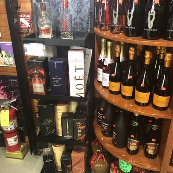 Prince Street Wine & Liquor - shelves of wine and liquor - Beer, Wine & Spirits Near Me - Flushing, New York