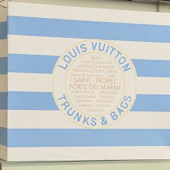 Louis Vuitton Honolulu Gump's Building - Limited addition bag - Leather Goods Near Me - Honolulu, Hawaii