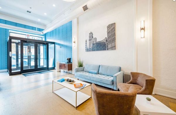 Briggs Houze by null