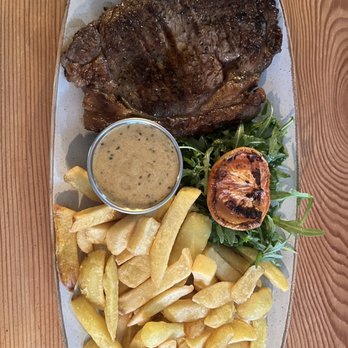 The Devil's Advocate - Steak with fries - Wine Bars Near Me - Edinburgh, EDH
