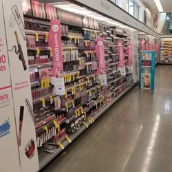 Walgreens - Awesome makeup selection