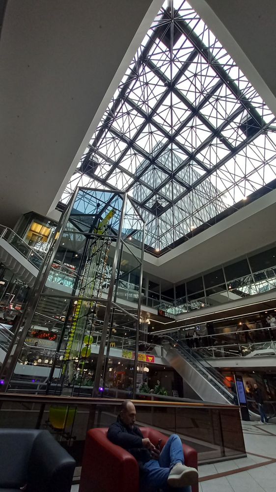 UHR DER FLIESSENDEN ZEIT WASSERUHR Updated October 2024 30 Photos & 18 Reviews