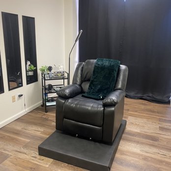 LOA Beauty - This is one of the lash rooms with comfortable recliners and privacy in each room - Eyelash Service Near Me - Phoenix, Arizona LOA Beauty - This is one of the lash rooms with comfortable recliners and privacy in each room - Eyelash Service Near Me - Phoenix, Arizona