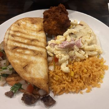 Los Compadres Mexican Grill - Caterers Near Me - Wichita, Kansas