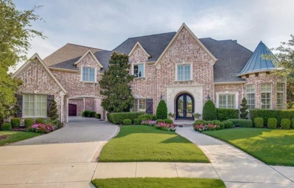 Slide of Right Choice Roofing