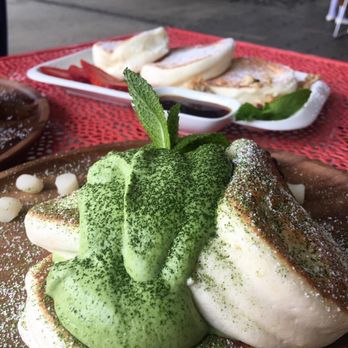 Motto Tea Cafe - Matcha Souffle Pancake - Desserts Near Me - Pasadena, California