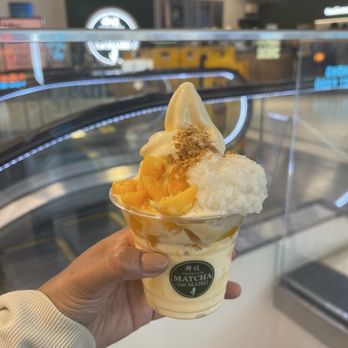 Matcha Cafe Maiko - Mango Sticky Rice Parfait - Ice Cream & Frozen Yogurt Near Me - Flushing, New York Matcha Cafe Maiko - Mango Sticky Rice Parfait - Ice Cream & Frozen Yogurt Near Me - Flushing, New York