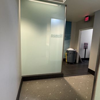 LA Fitness - Locker room - Gyms Near Me - Temecula, California LA Fitness - Locker room - Gyms Near Me - Temecula, California